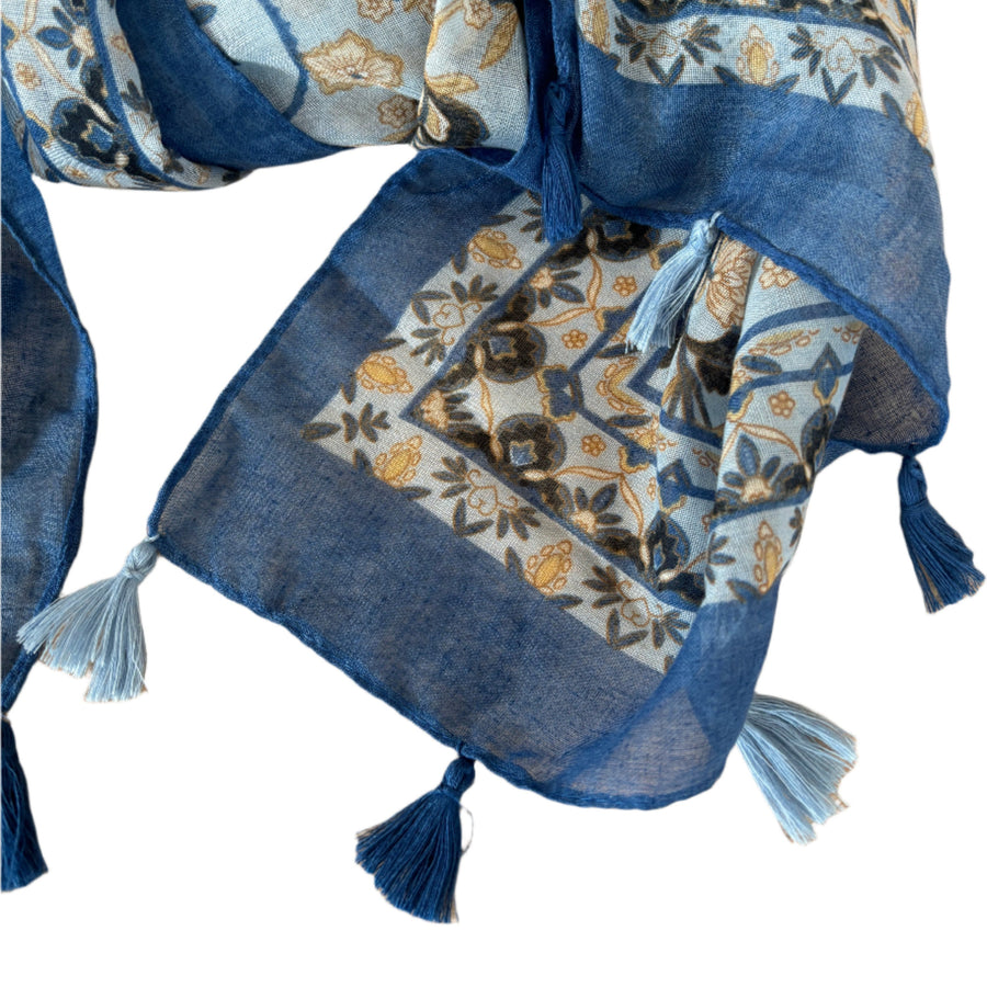 Blue-patterned-scarf