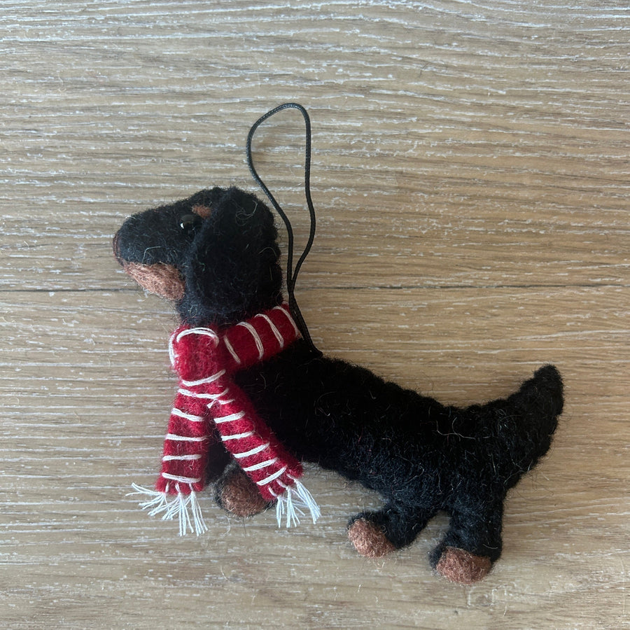 daschund pashom felt decoation