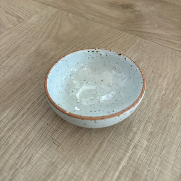 round speckled dish