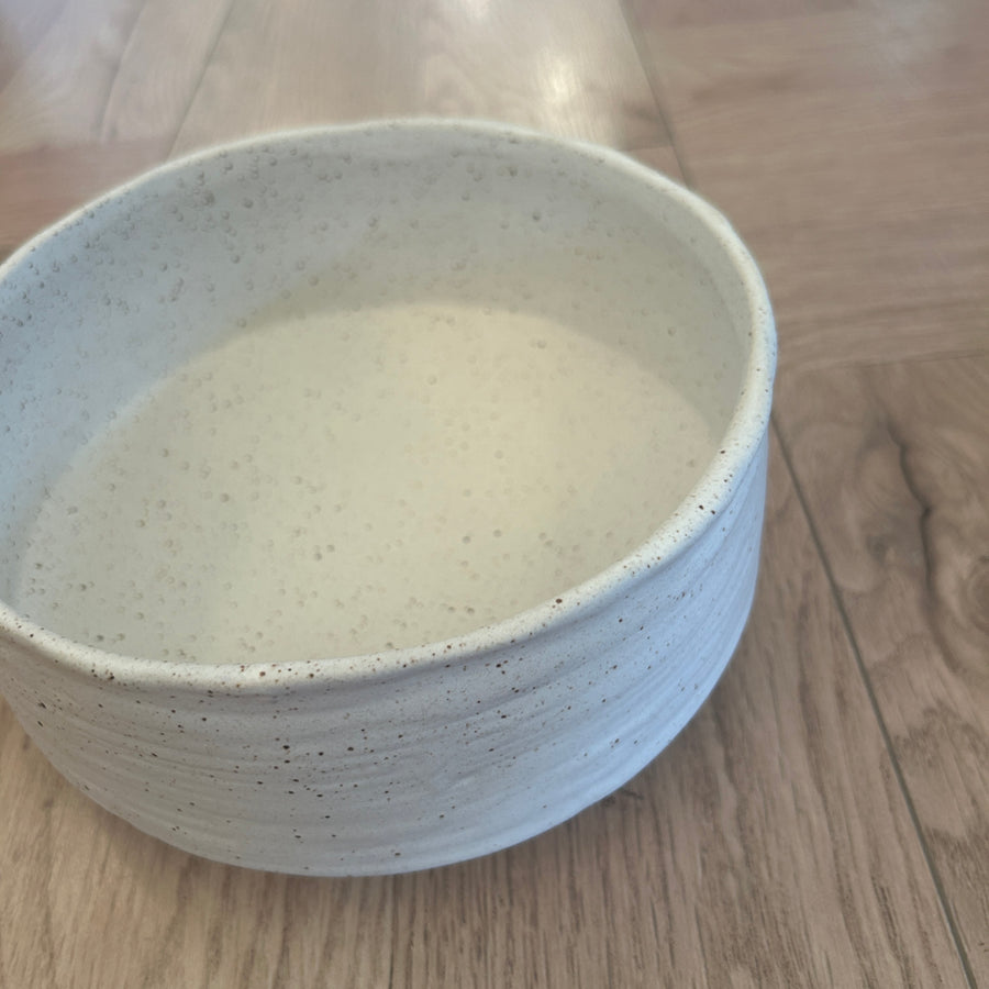 Vintage Bowl - Sandy White